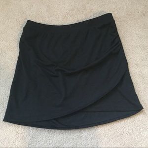 NWT Black GAP faux wrap skirt- Size M